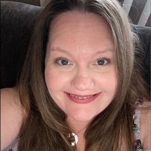 Meet your Posher, Rae